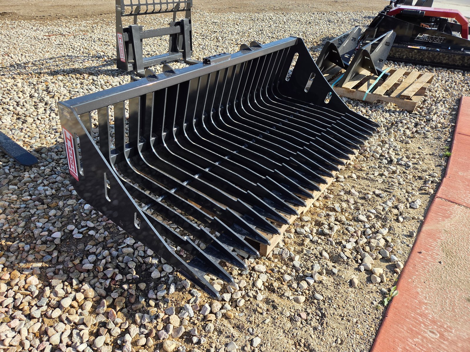 Haugen MSRB 78 78" Skelton Rock Bucket - Full size