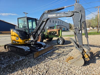2024 Deere 50P Mini-Excavator, Only 830hrs, Long Arm, Hyd Angle Blade, Thumb, 3000hr/5 year Warranty - Thumbnail 1