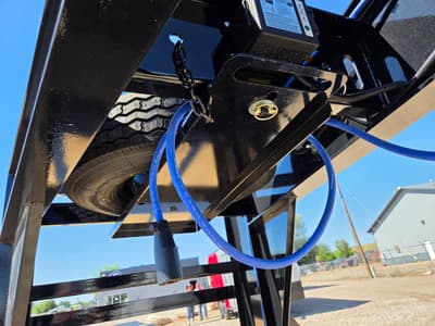 2026 102" x 28' Tandem Dually Gooseneck, Max Ramps, 24K GVW, 14 PLy Tires - Image 9