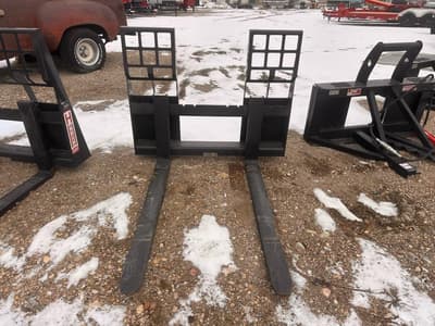 Haugen MPF 48-WT 5000lb 48" Walk Thru Pallet Forks - Thumbnail 1
