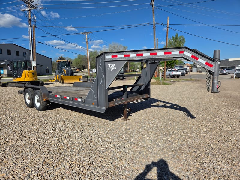 2003 PJ 83"x20' Gooseneck Equipment Trailer 14K, 18'+2' Dovetail, Stow Away Ramps, Rear Reciever Hitch